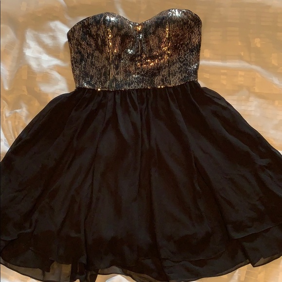 Guess Fit and Flare Strapless Dress - Picture 10 of 11